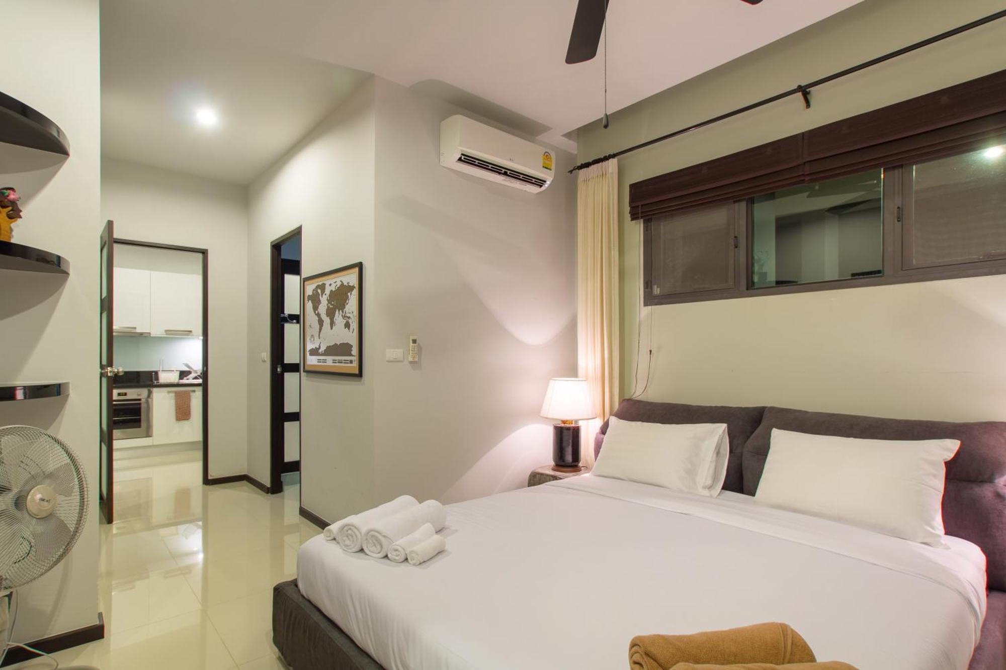 Vila Stylish 3br Pool Onyx H4, Gated Residence, Near Rawai & Naiharn Ban Saiyuan